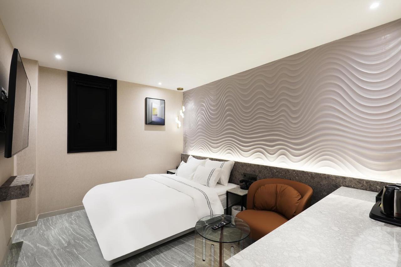 Mari Hotel Chungju Extérieur photo