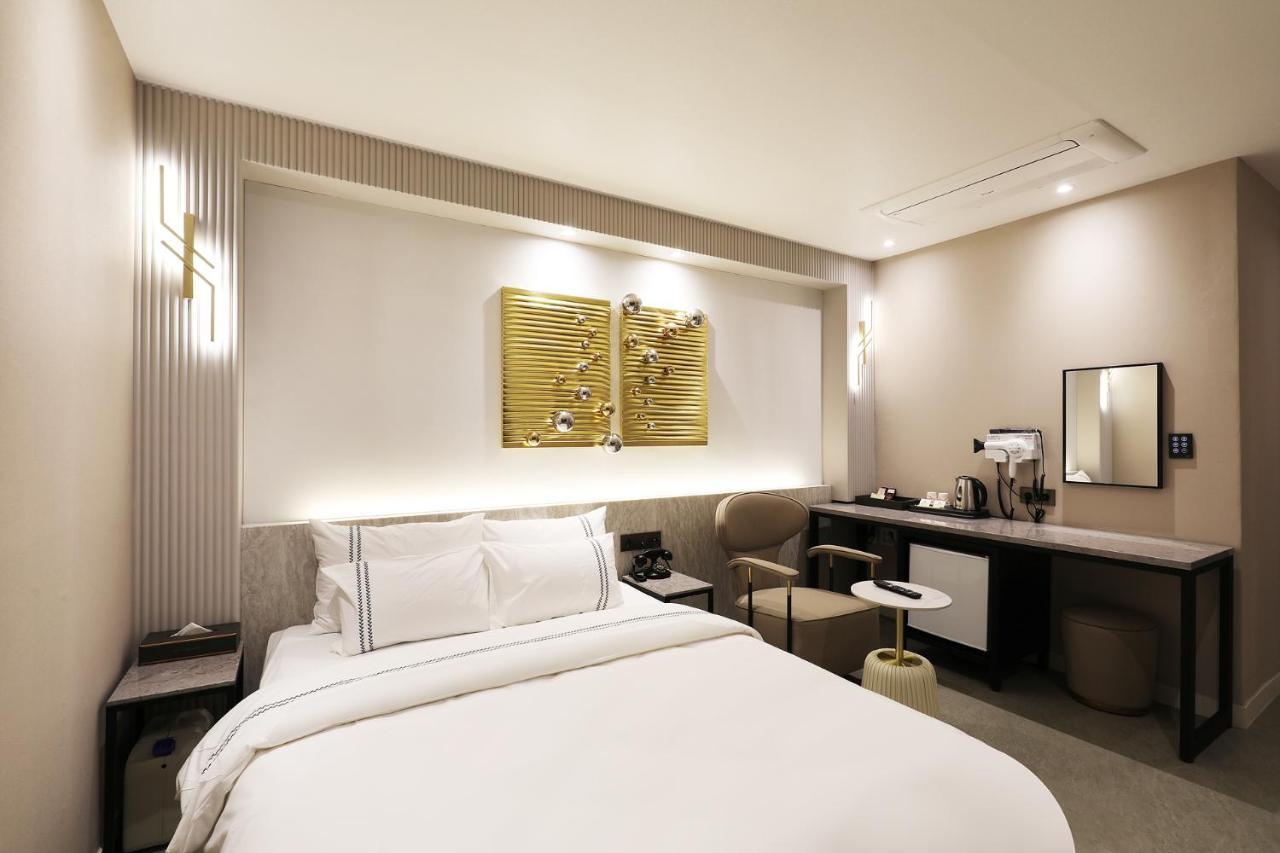 Mari Hotel Chungju Extérieur photo