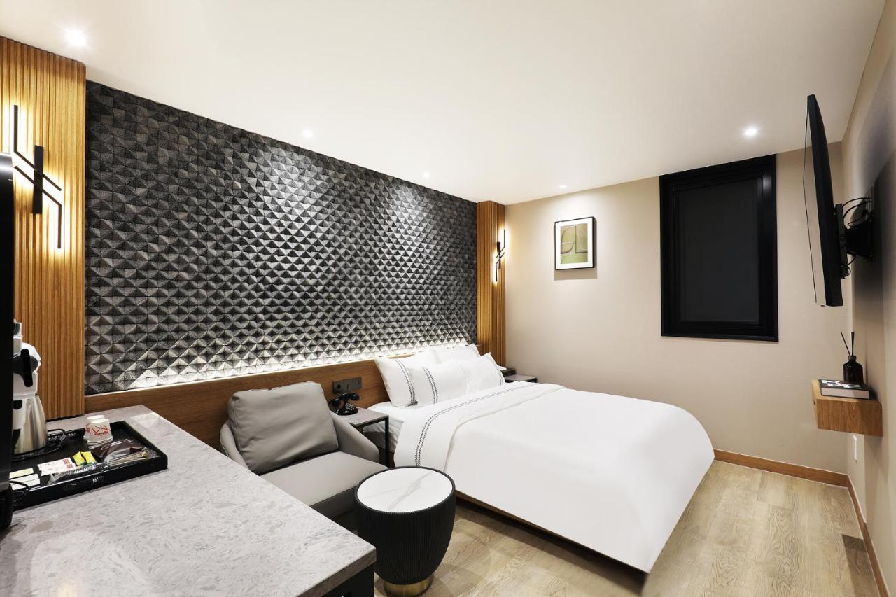Mari Hotel Chungju Extérieur photo