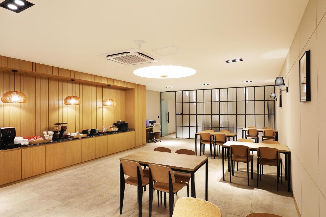 Mari Hotel Chungju Extérieur photo